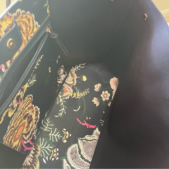 Tory Burch Kensington Square Tote - Picture 6 of 8